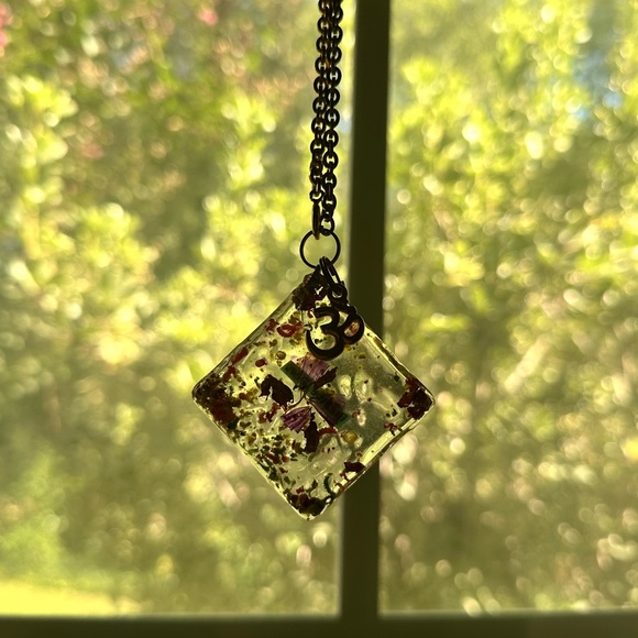 Breathe Deep OM Floral Resin Car Rear View Mirror Key Chain Purse Accessories - Picture 4 of 11